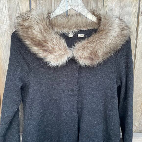Anthropologie Moth Button Down Faux Fur Sweater Tunic Cardigan Gray Small - Picture 3 of 10